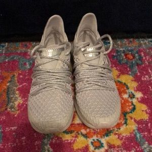 Puma Ignite tennis shoes